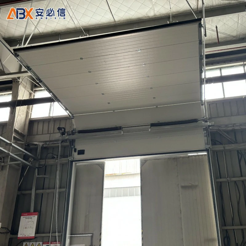和田地区工业滑升门